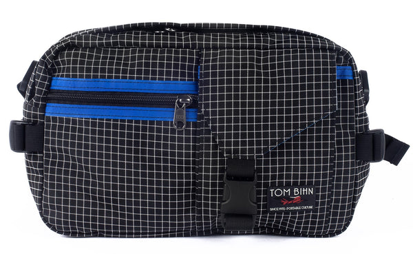 The LGD in Beaver Original Halcyon/Royal/Island. Front view of the bag.